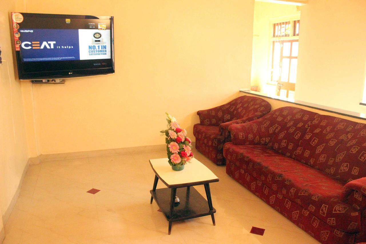 Hotel Homeland Pune Bagian luar foto