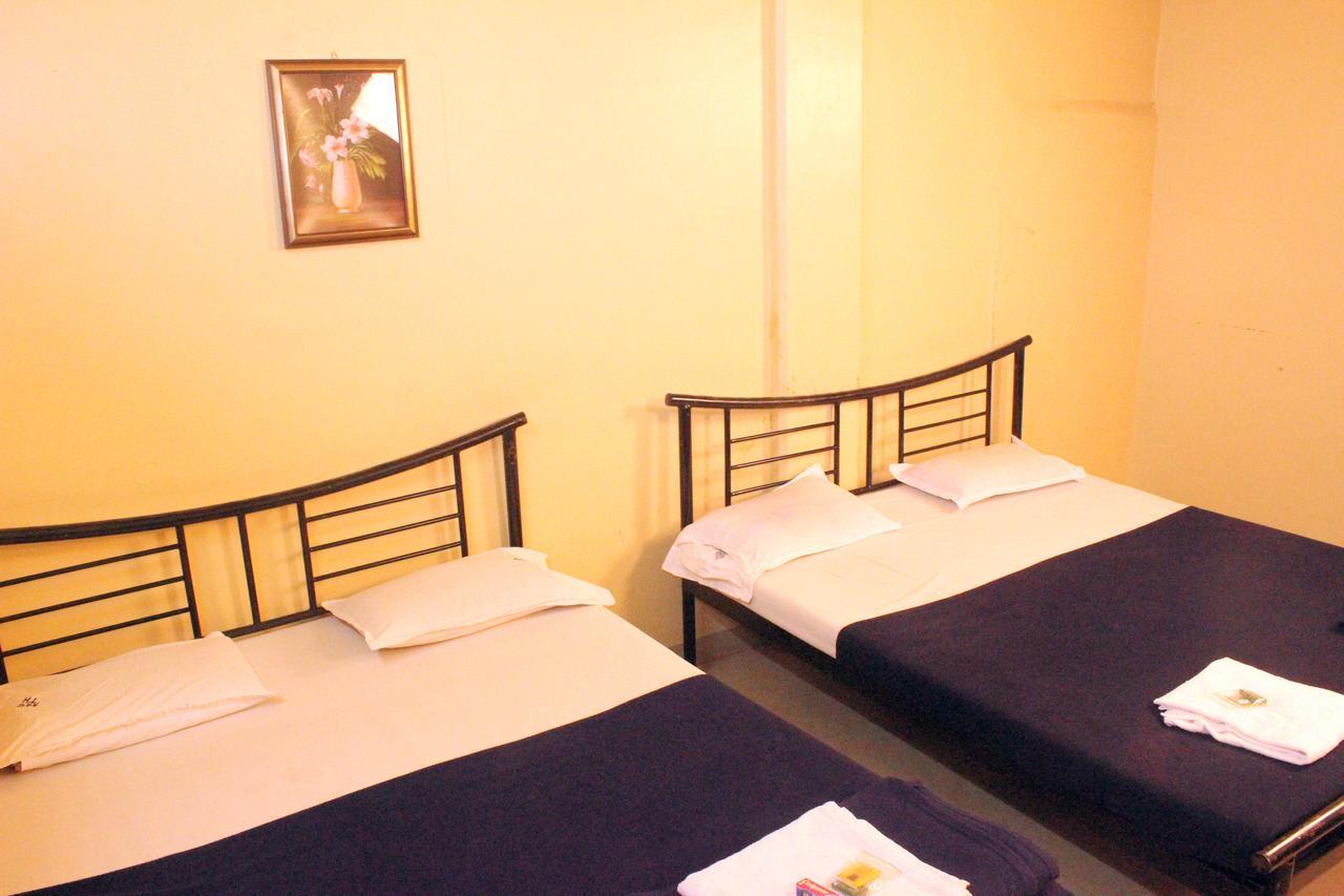 Hotel Homeland Pune Bagian luar foto