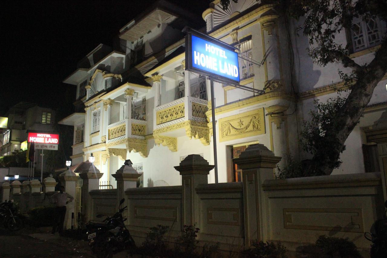 Hotel Homeland Pune Bagian luar foto